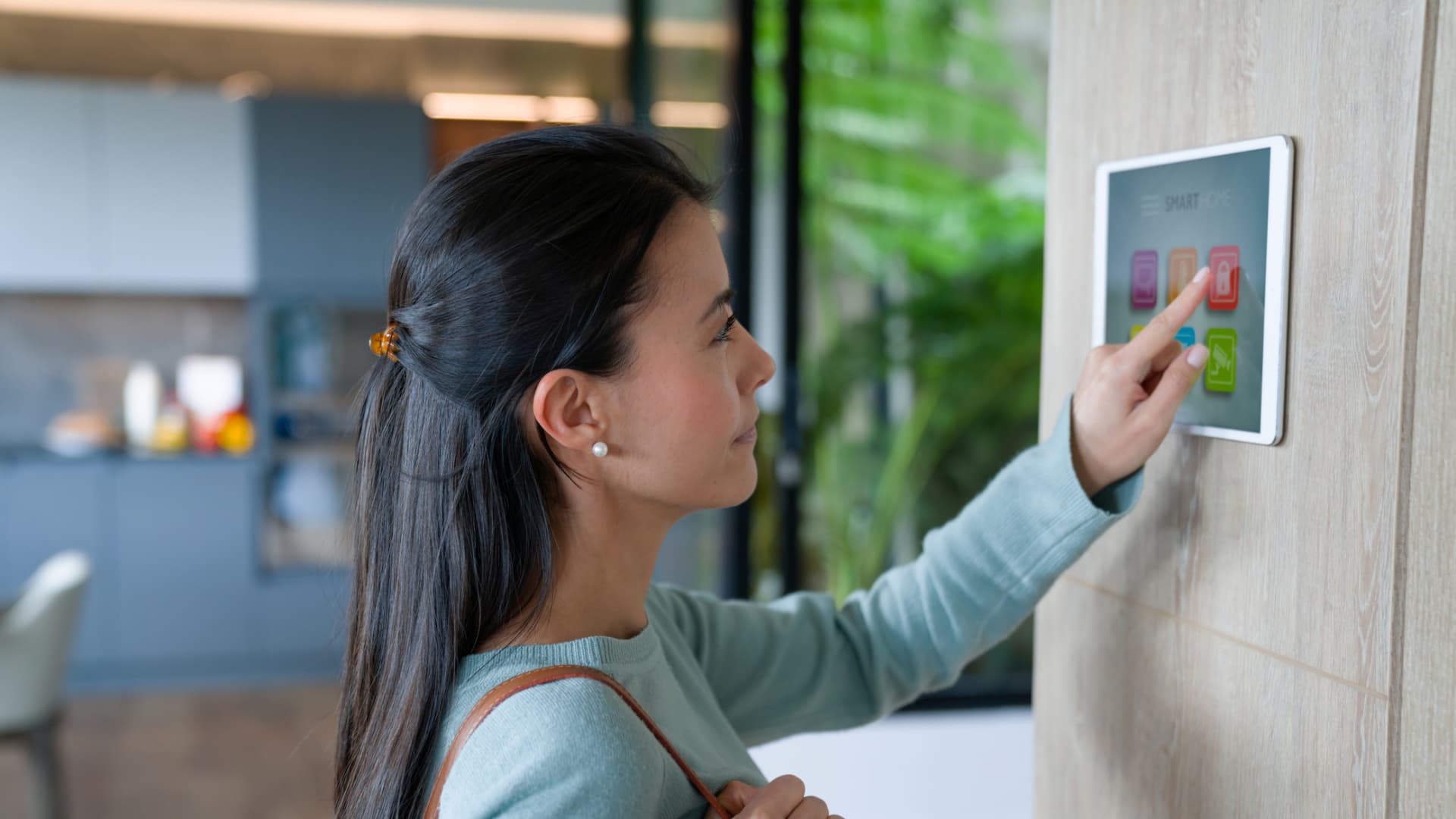 Smart Home Technology: The New Standard in Dubai Luxury Living